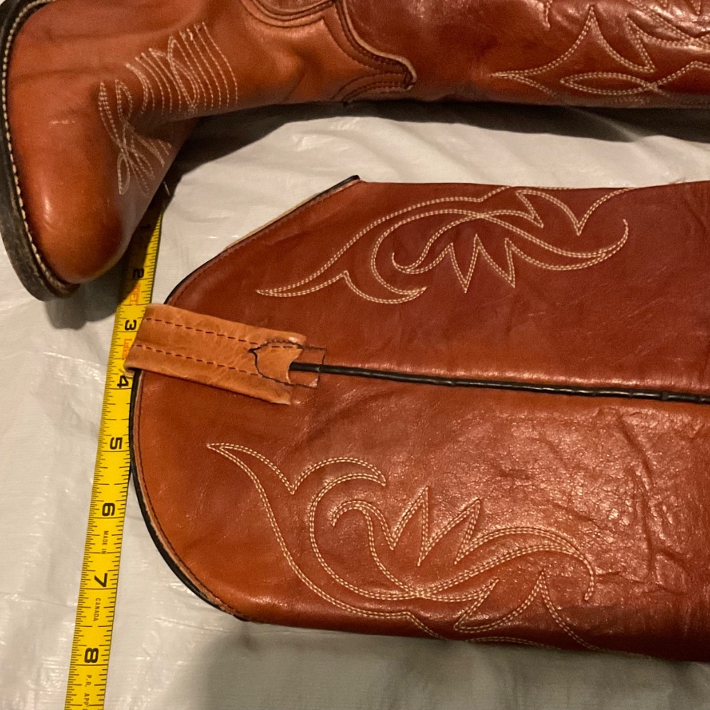 ‘MADE IN CANADA ‘’ COWBOY BOOTS UNISEX SALE - Picture 7 of 13